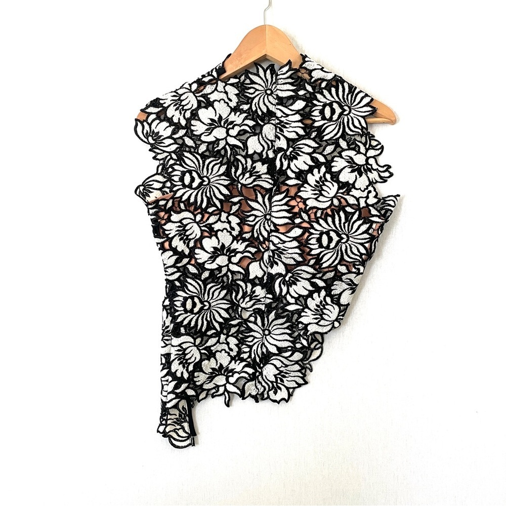Self-Portrait Lily Guipure Floral Lace Top - Picture 4 of 13